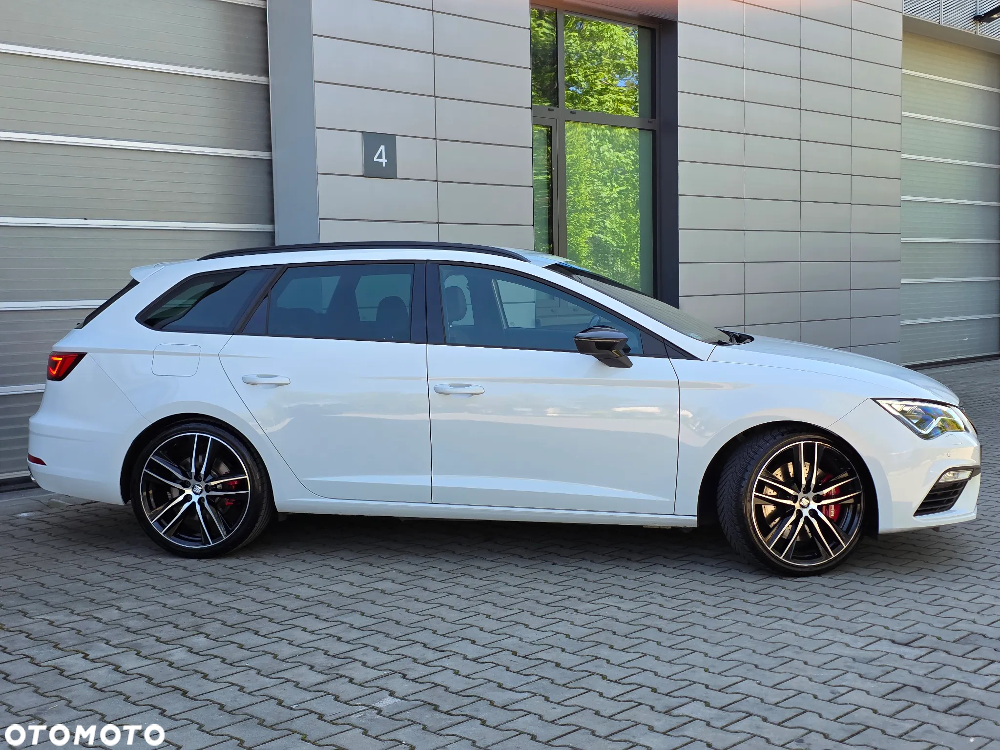 Seat Leon ST 2.0 TSI Start&Stop DSG Cupra 300 - 9