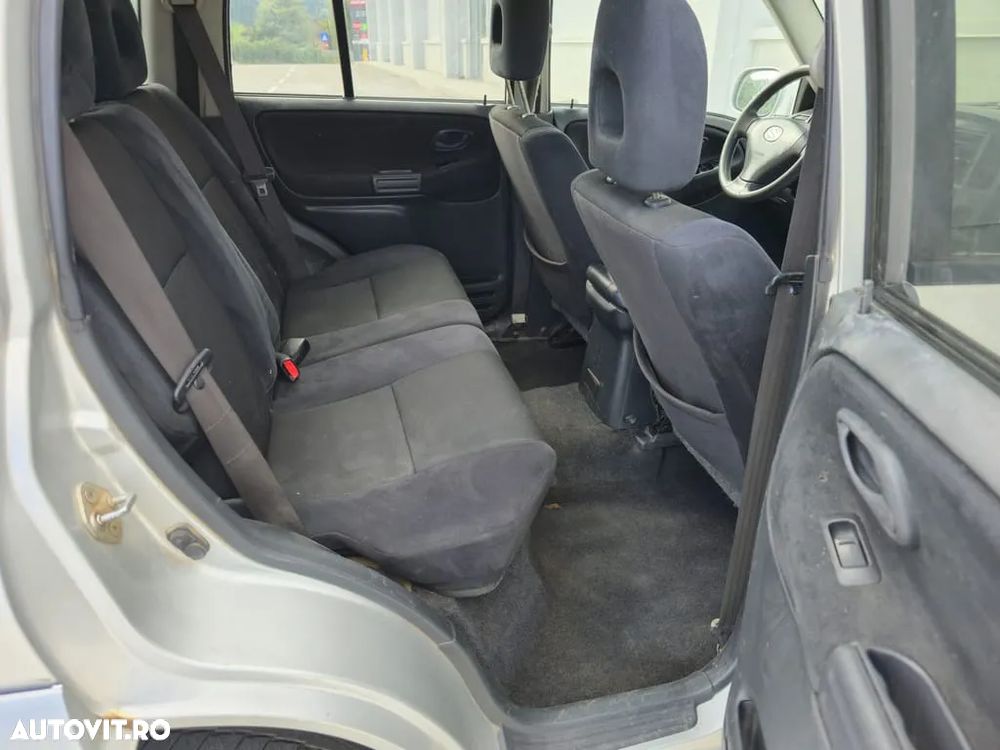 Suzuki Grand Vitara 2.0 Comfort Limited - 18
