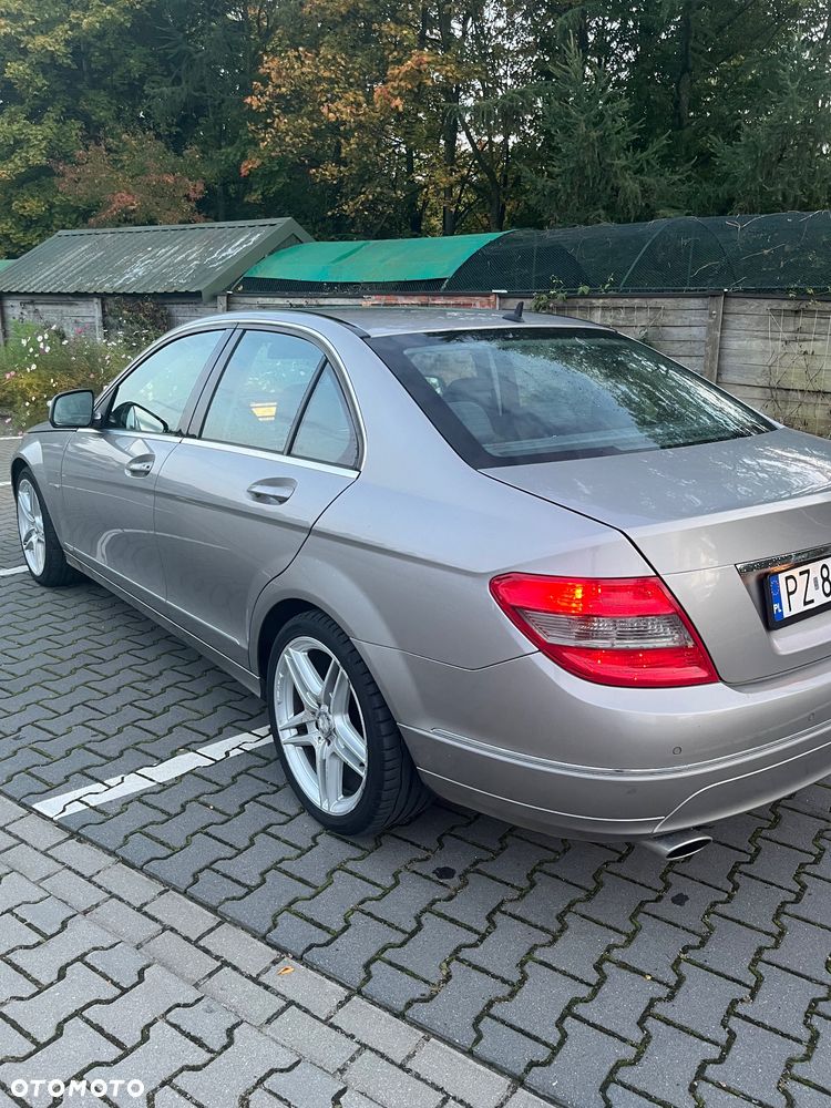 Mercedes-Benz Klasa C 300 7G-TRONIC Avantgarde - 11