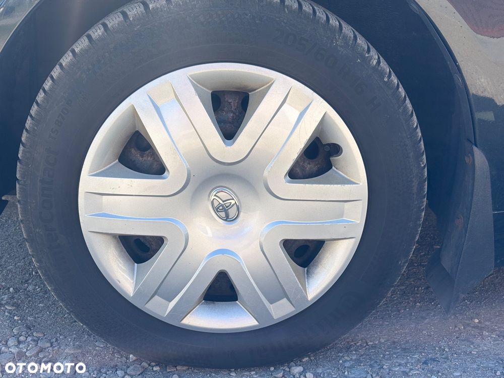 Toyota Avensis 1.8 Sol NAVI - 26