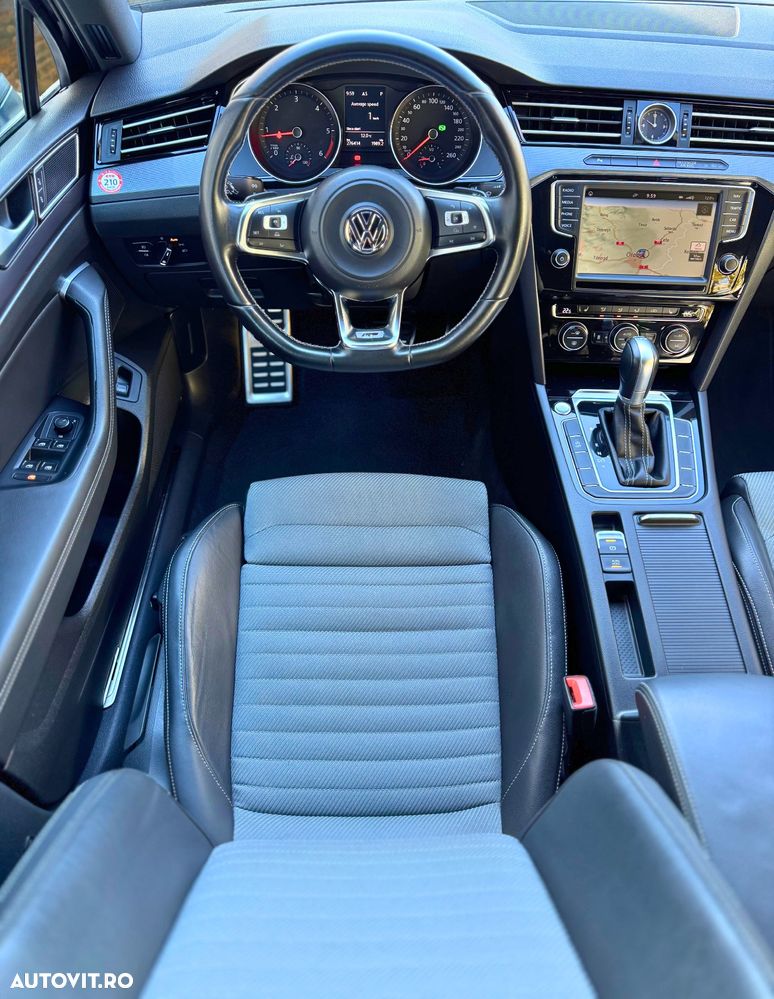 Volkswagen Passat Variant 2.0 TDI DSG R Executive - 9