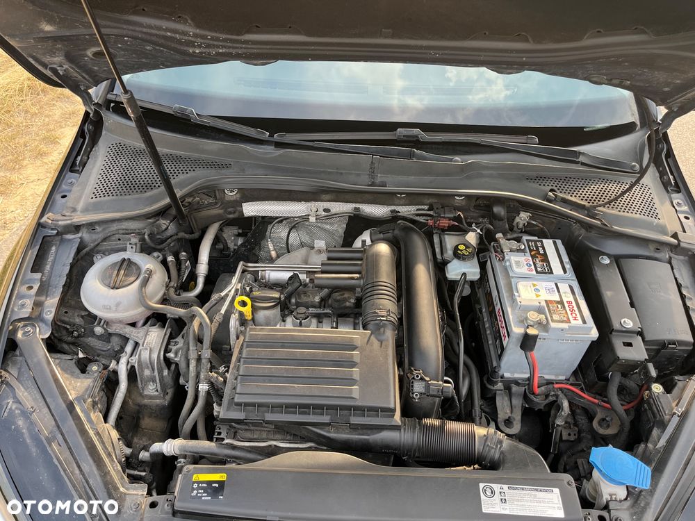 Volkswagen Golf 1.4 TSI BMT Highline - 18