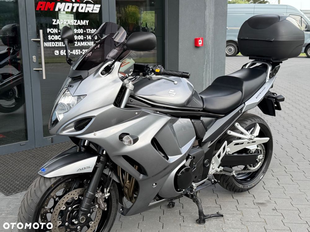 Suzuki GSX - 39
