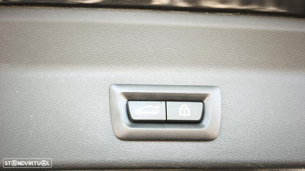 BMW iX3 M Sport Impressive - 38