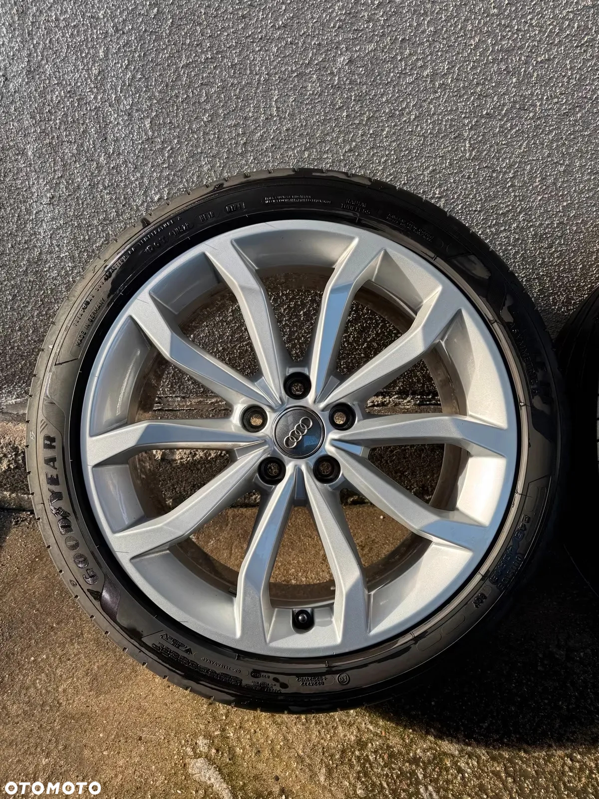 Alufelgi Felgi Audi 18 cali S-line A4 A6 Q3 Q5 A8 Aluminiowe 18 cali S-line Opony - 2