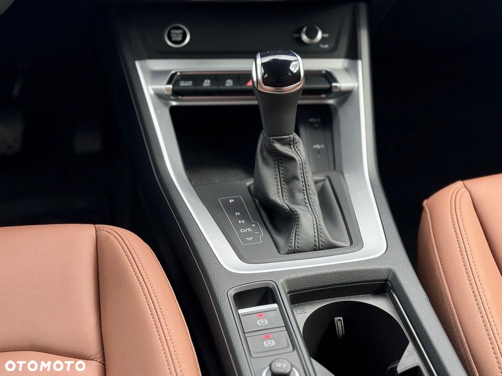 Audi Q3 Sportback - 16