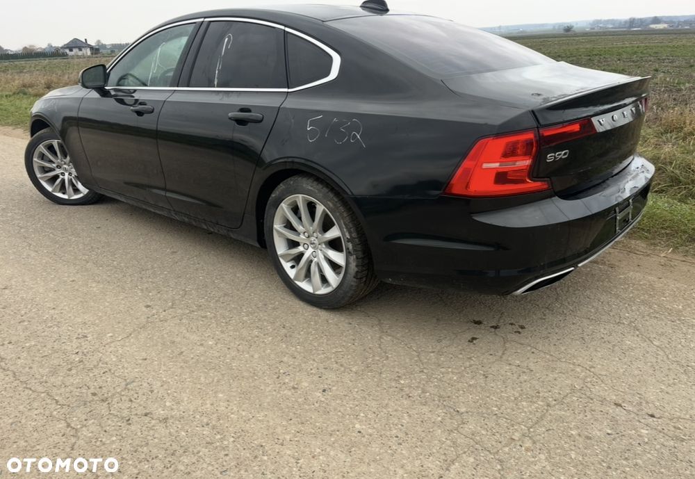 Volvo S90 - 5