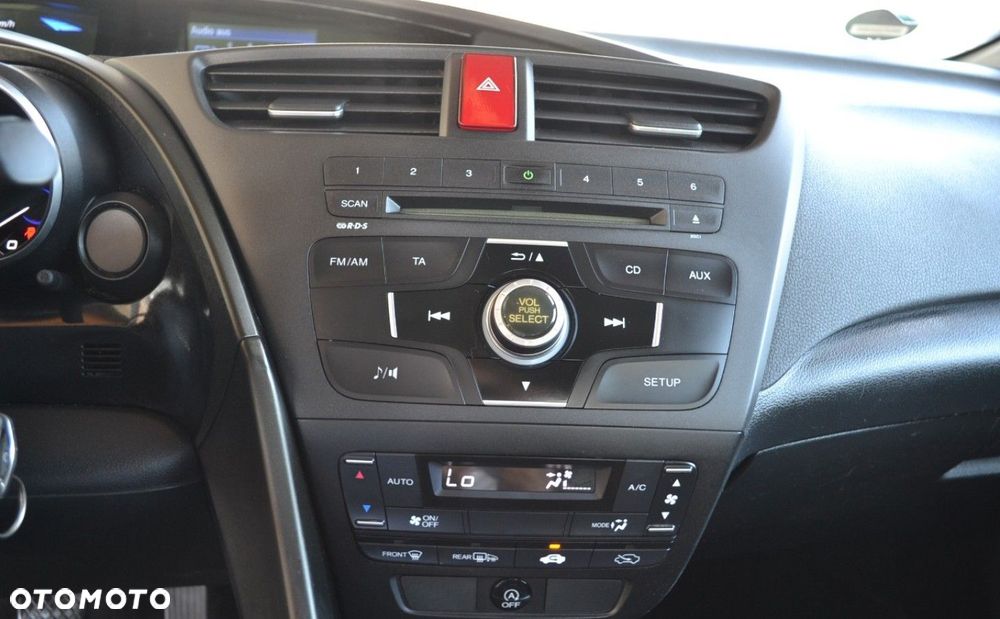 Honda Civic 1.4 i-VTEC Comfort - 28