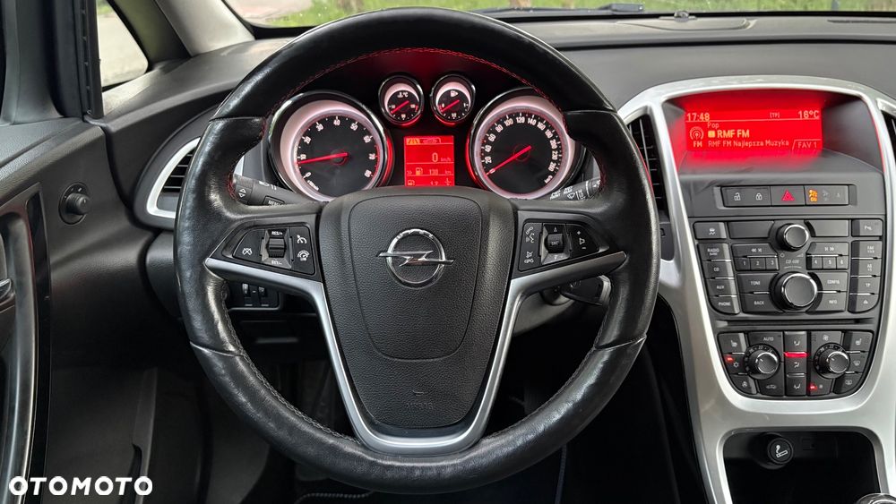 Opel Astra 1.6 Exklusiv - 29