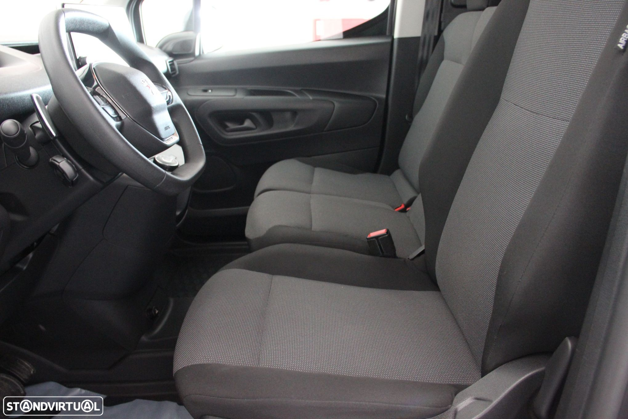 Peugeot Partner 1.5 BlueHDi Longa EAT8 - 7
