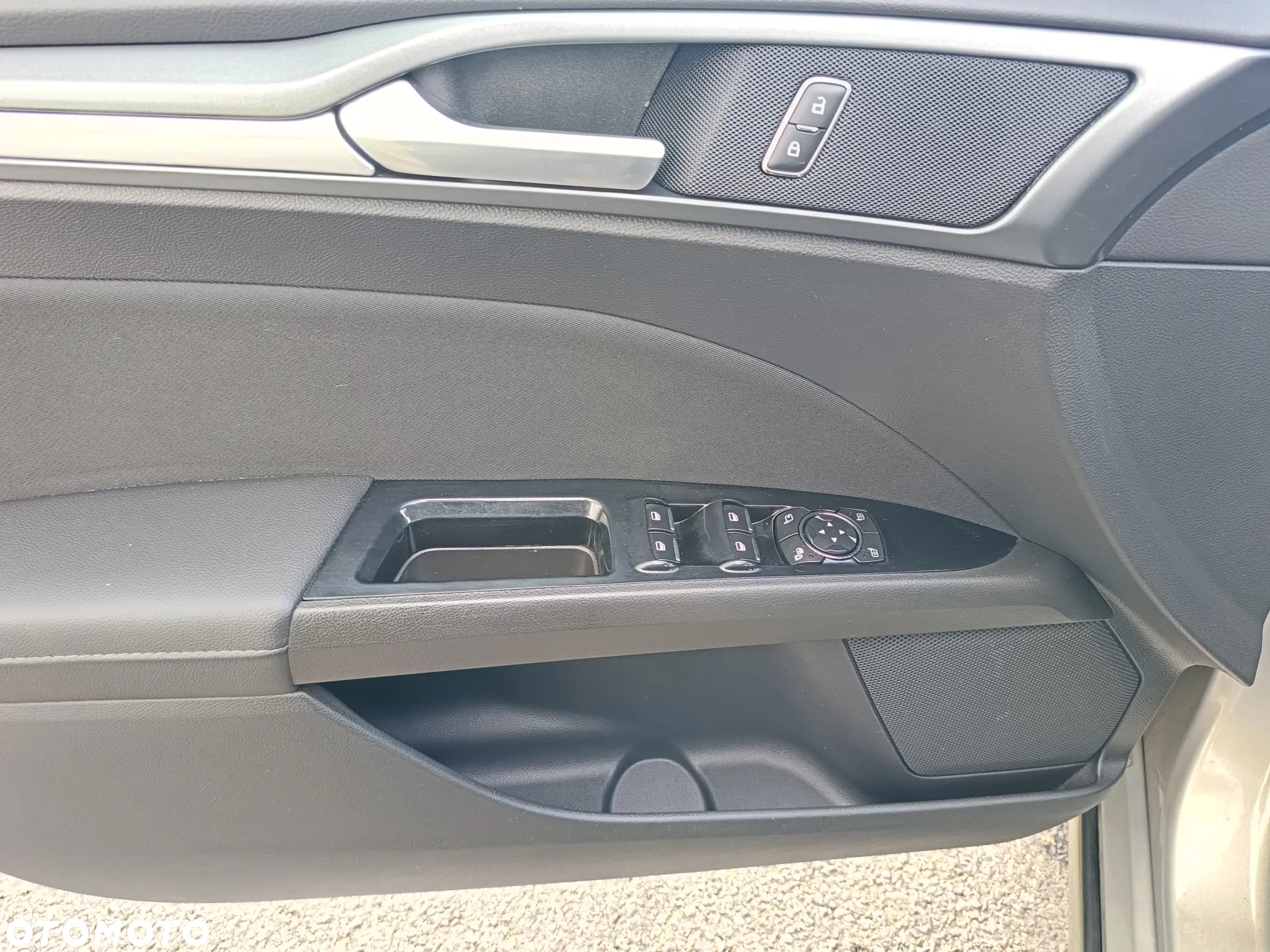 Ford Mondeo 1.5 EcoBoost Gold Edition - 30