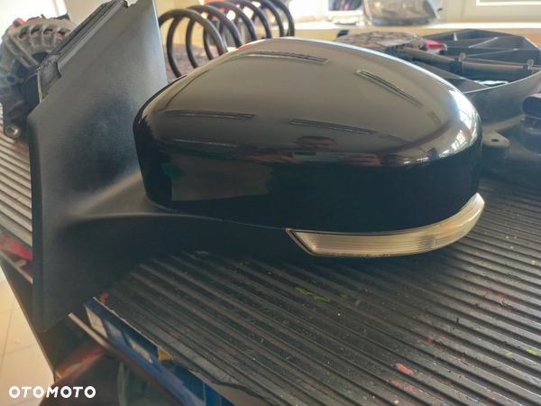 Ford Focus Mk3 Lusterko Lewe 10 Pin Z Asystentem Pasa Ruchu