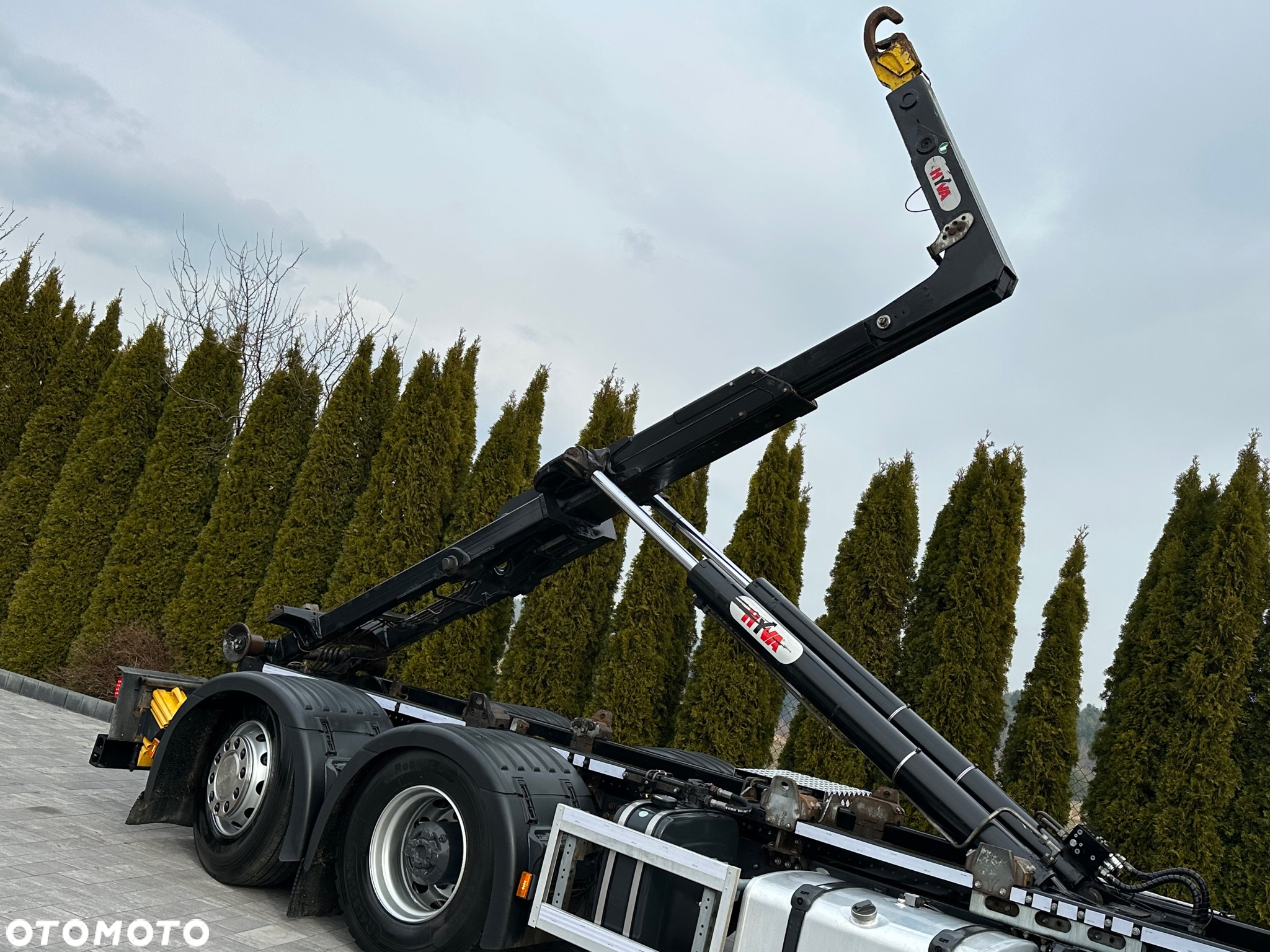 Scania / G450 / 6X2 / HAKOWIEC / HYVA 22.60.SK  / Oś-SKRĘTNA-PODNOSZONA / - 16
