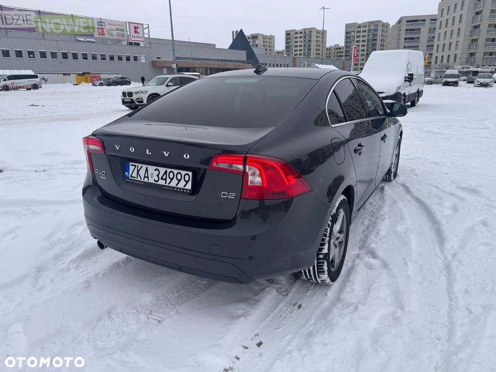 Volvo S60 D2 Momentum - 7