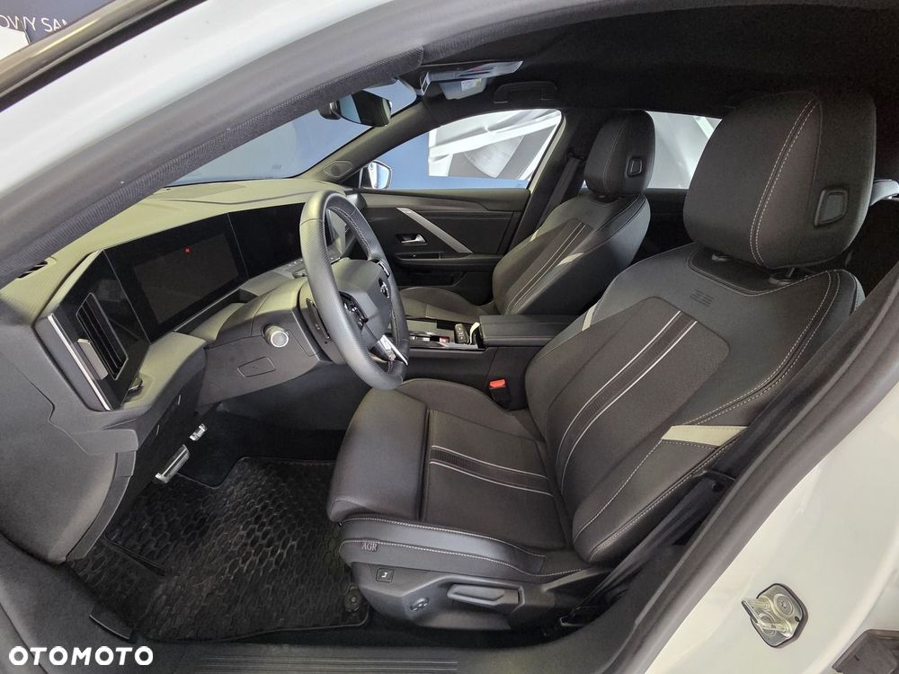 Opel Astra 1.2 T GS S&S - 10