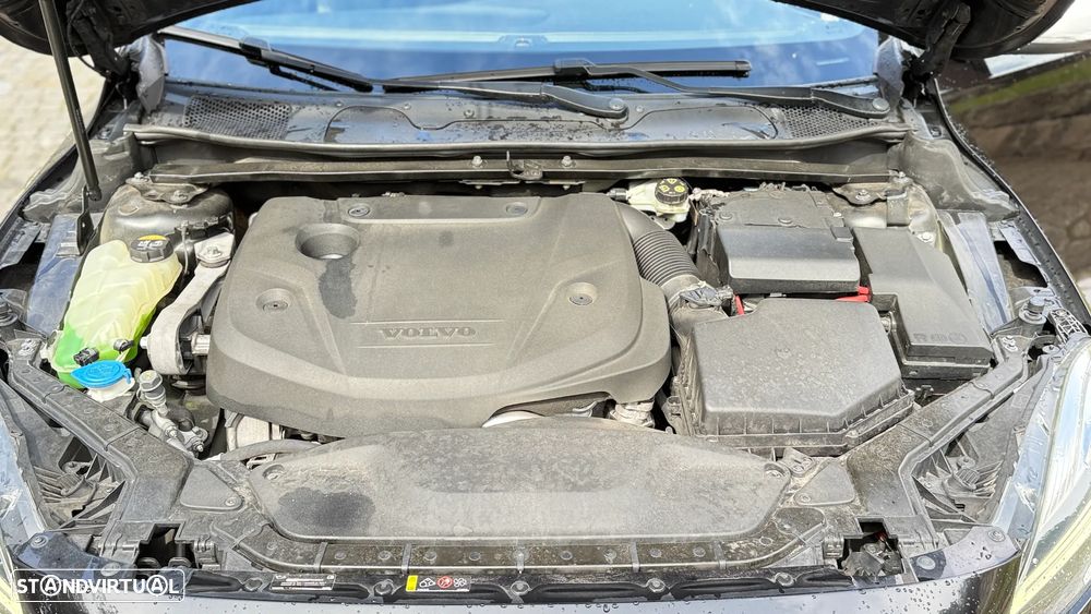Volvo V40 2.0 D2 R-Design - 15