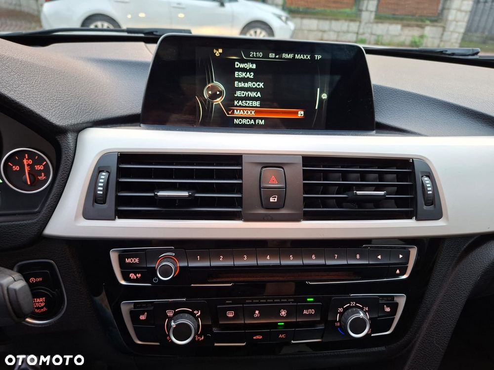 BMW Seria 3 318d - 11