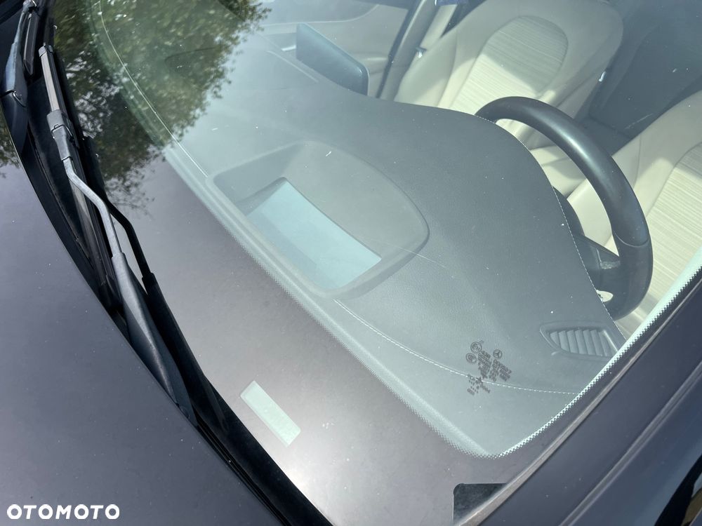Mercedes-Benz Klasa C 220 CDI BlueEff Edition Elegance - 29