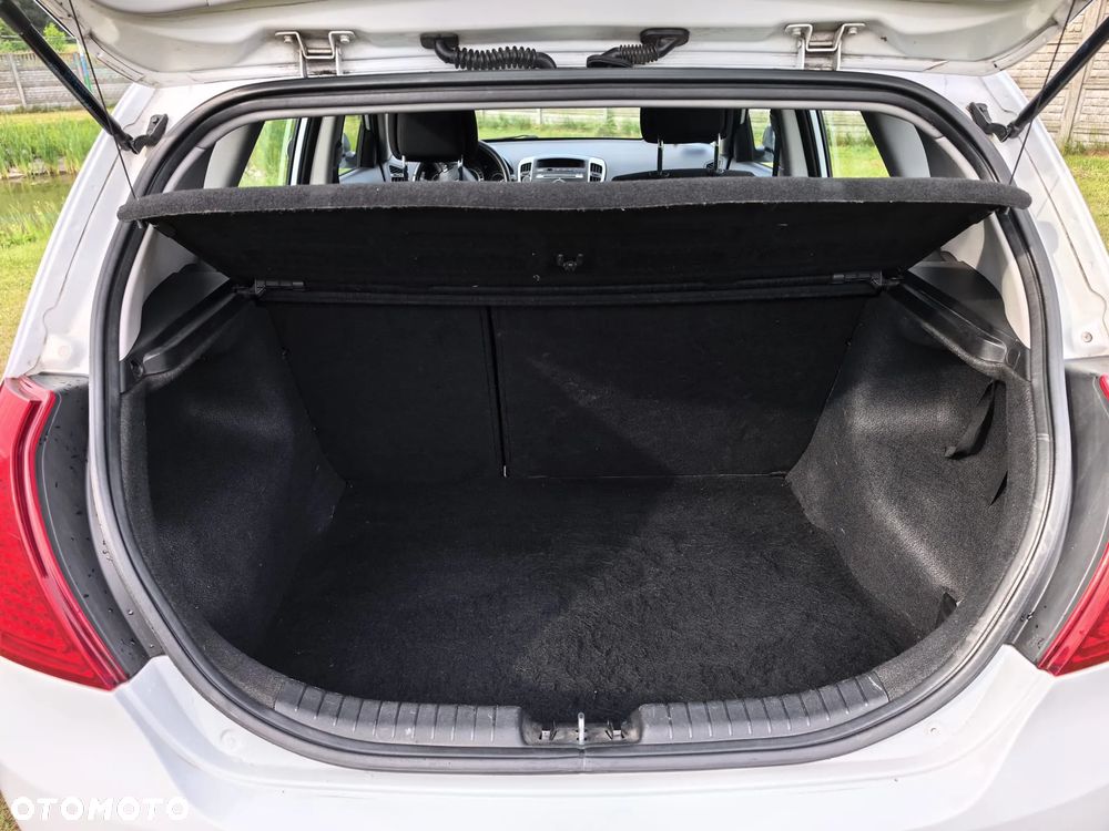 Kia Ceed 1.4 L - 15