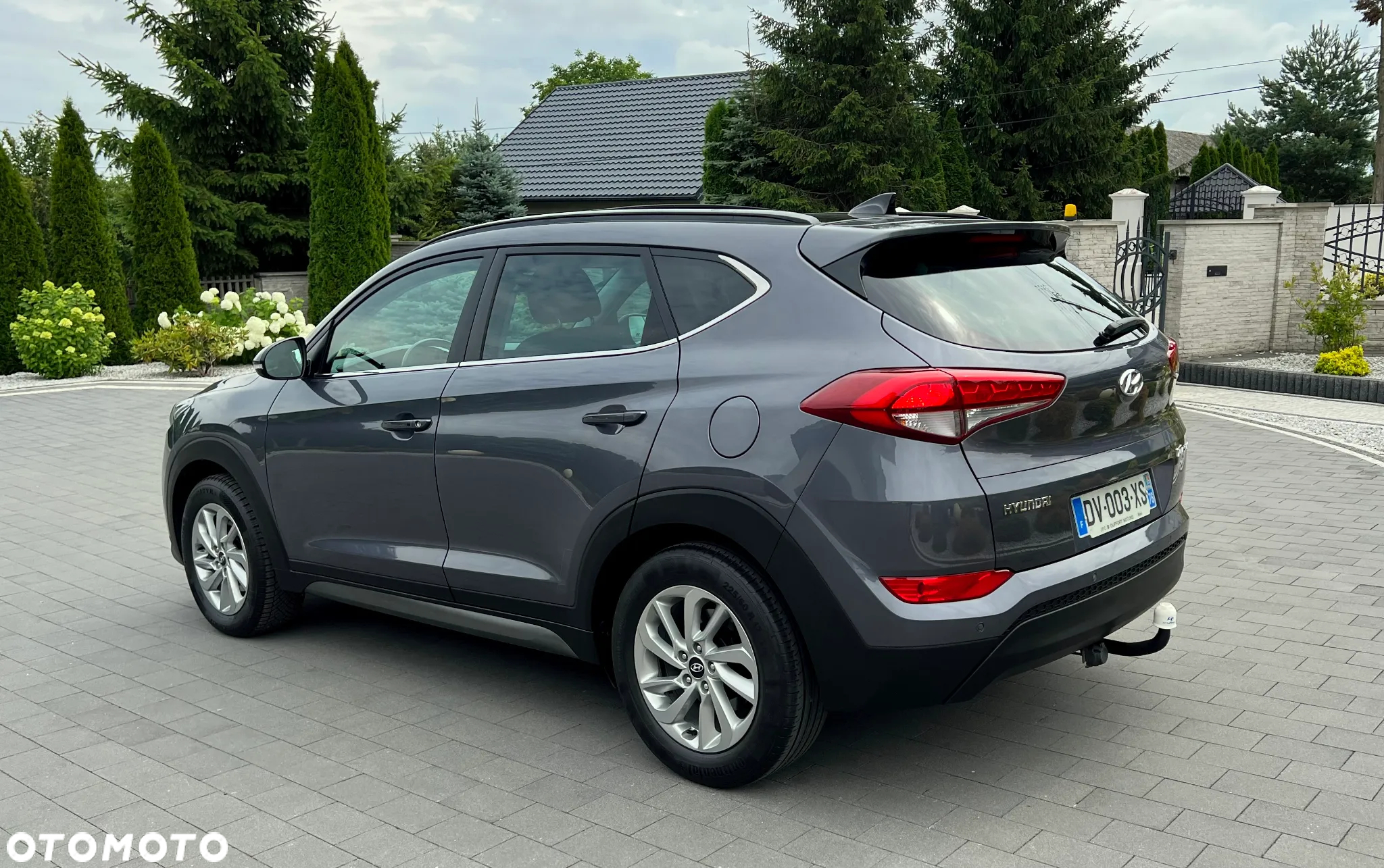 Hyundai Tucson blue 1.7 CRDi 2WD Trend - 12