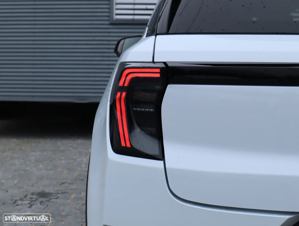 Ford Explorer 79 kWh Premium AWD - 16