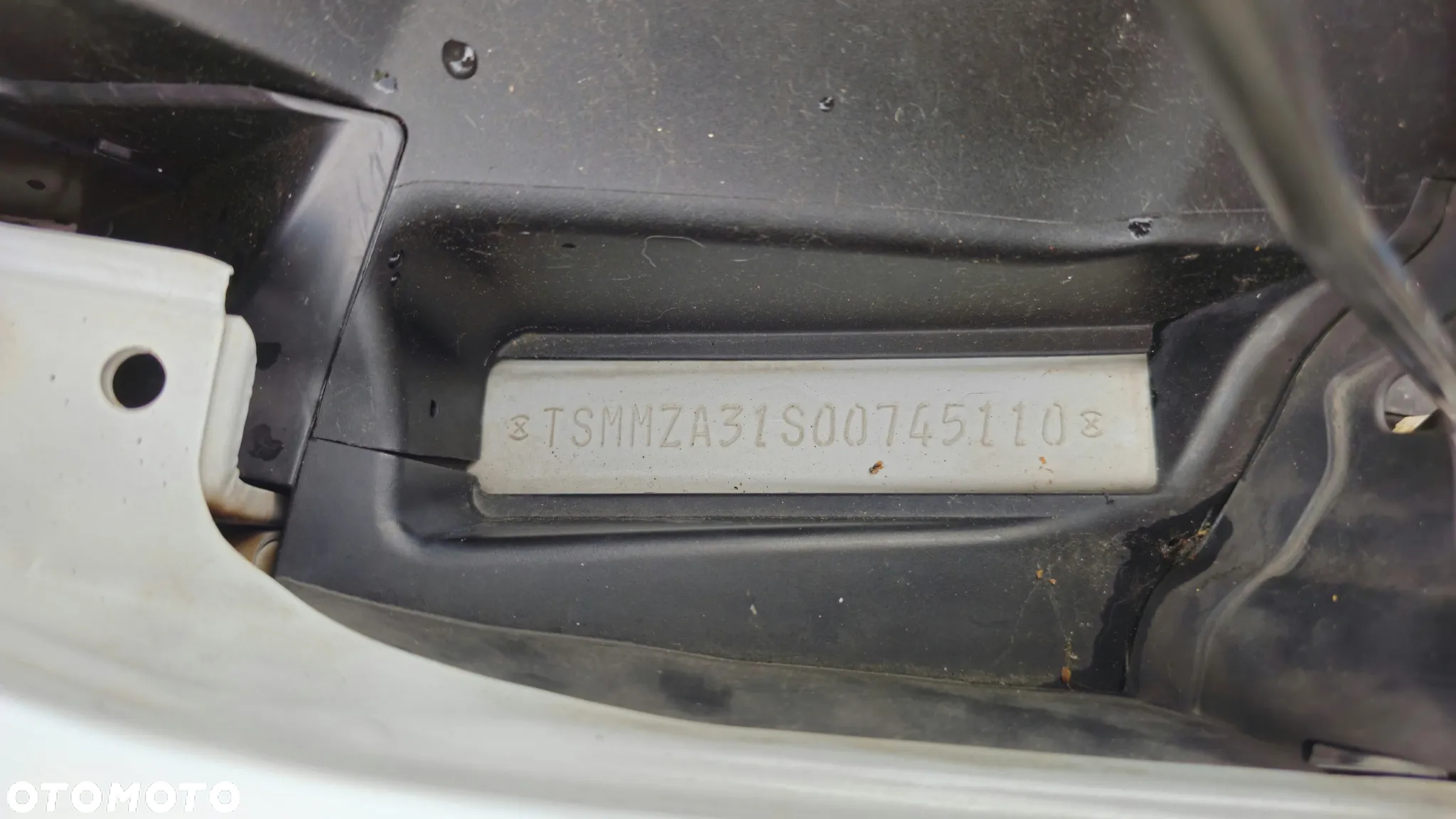 Suzuki Swift 1.6 Sport - 28