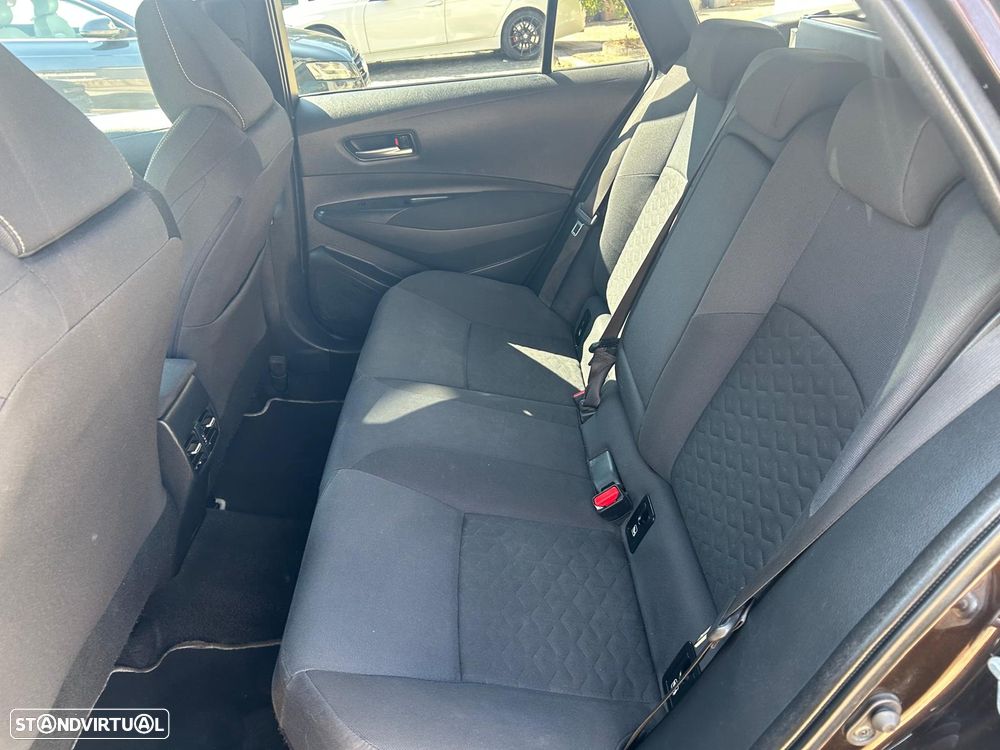 Toyota Corolla Touring Sports 1.8 Hybrid Comfort+P.Sport - 25