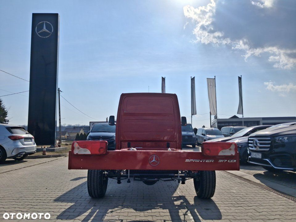 Mercedes-Benz Sprinter - 7