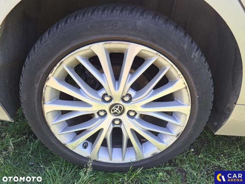 Toyota Camry - 14