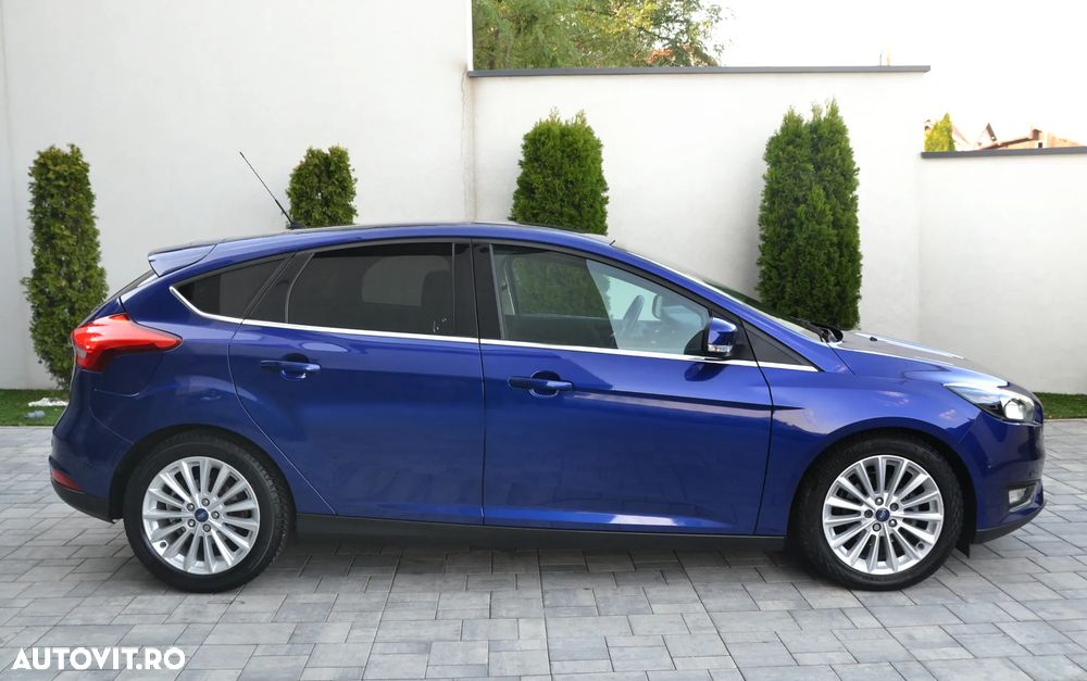 Ford Focus 1.0 EcoBoost Titanium - 22