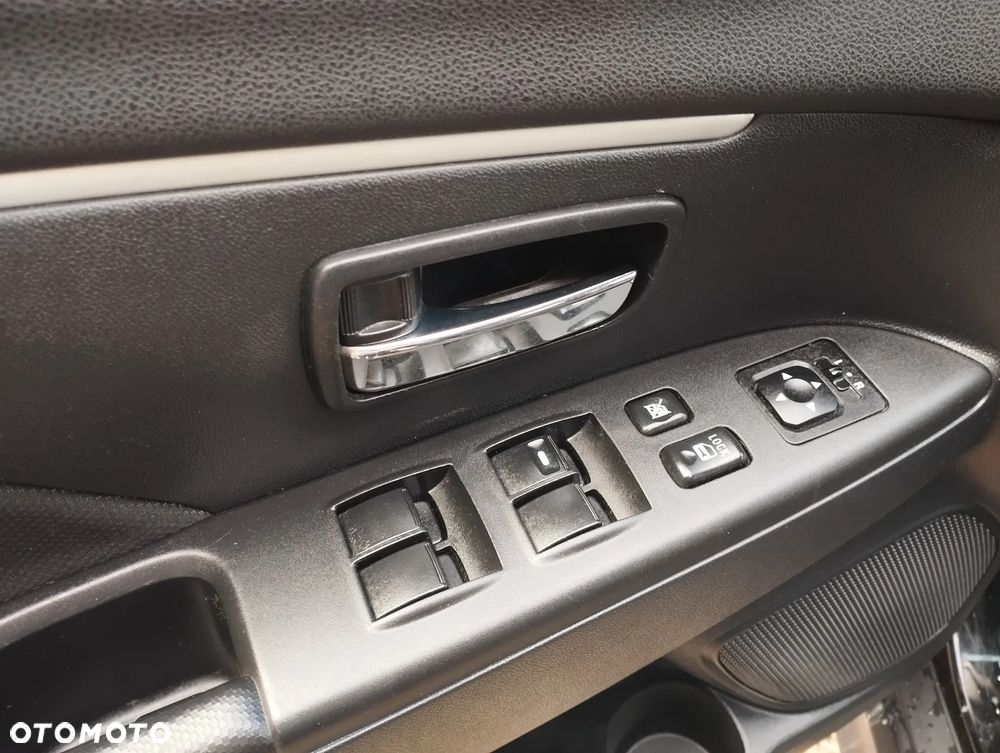 Mitsubishi ASX 1.6 Inform - 11