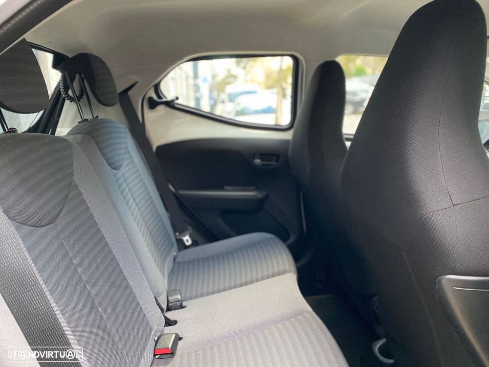 Toyota Aygo 1.0 X-Play+AC+X-Touch - 26