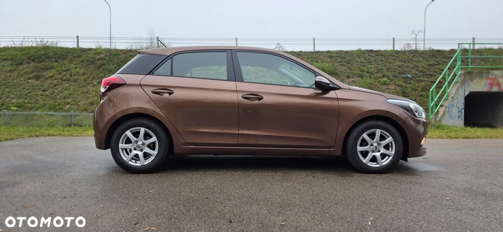 Hyundai i20 1.2 YES Silver - 7