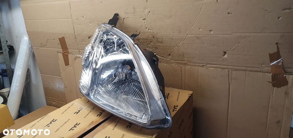 Lampa prawy przód przednia prawa Honda Civic VII Nowa TYC 20-6251-05-2 - 6