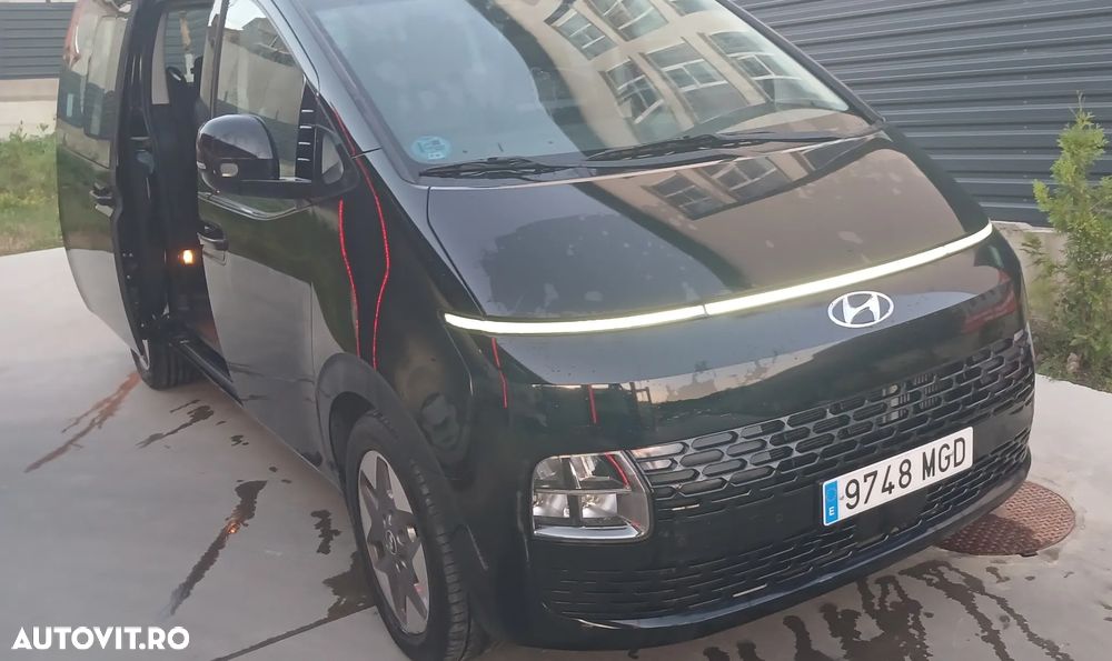 Hyundai Staria - 10