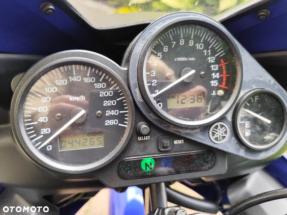 Yamaha FZS - 26