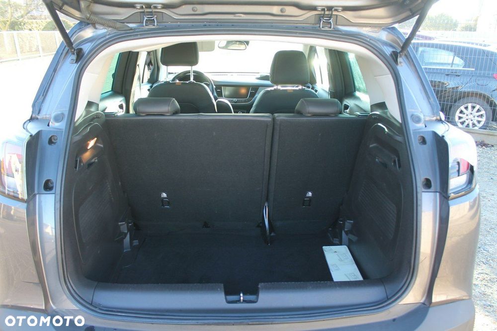 Opel Crossland X - 12