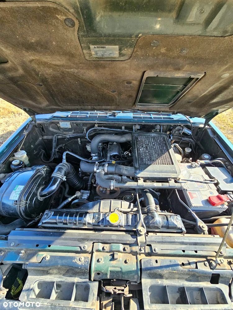 Mitsubishi Pajero 2.5 TD GL - 15