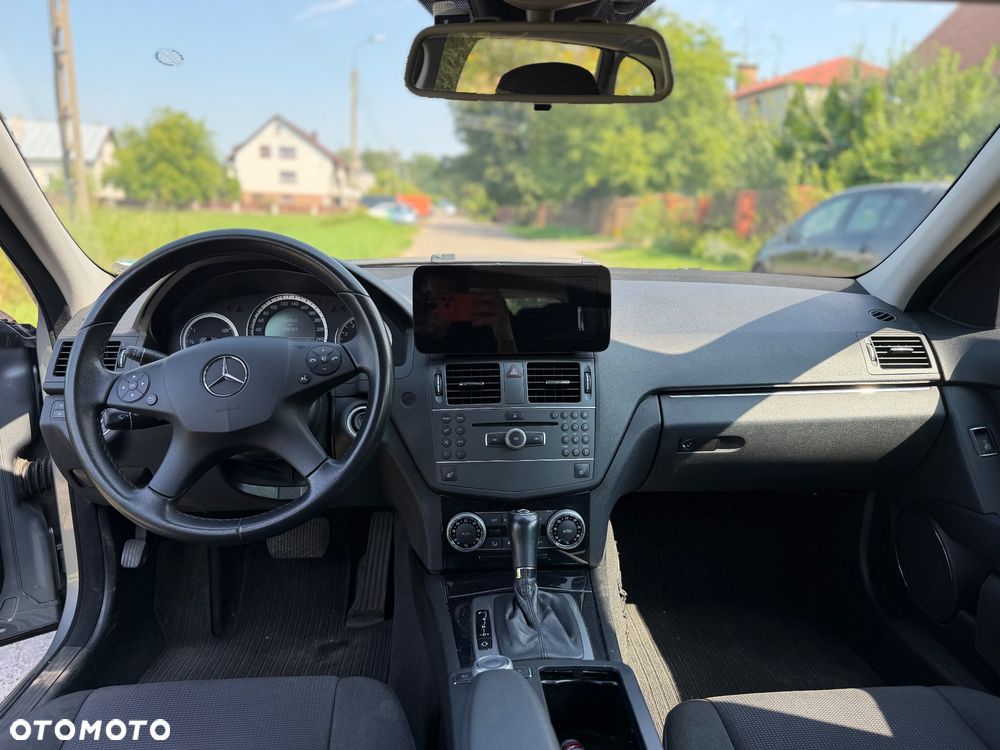 Mercedes-Benz Klasa C 200 (BlueEFFICIENCY) 7G-TRONIC Avantgarde - 14