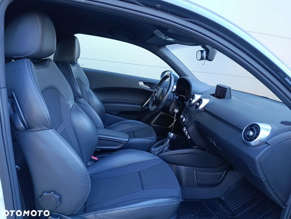 Audi A1 3-drzwiowe 1.4 TFSI S tronic S line edition m S line Sportpaket - 14