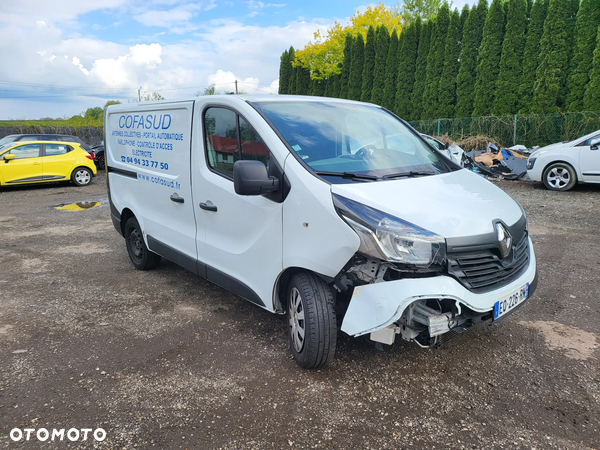 Renault TRAFIC BLASZAK 3 OSOBOWY