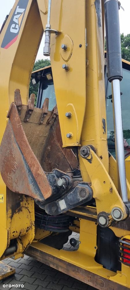 Caterpillar 432F2 - 16