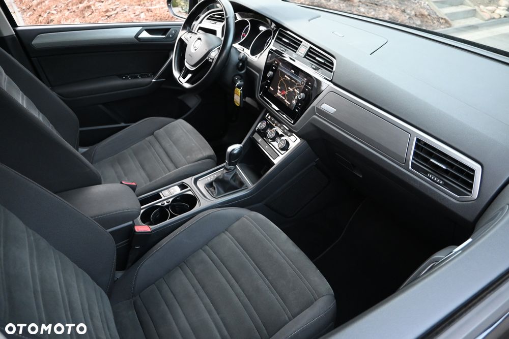 Volkswagen Touran 1.6 TDI SCR (BlueMotion Technology) DSG Comfortline - 22