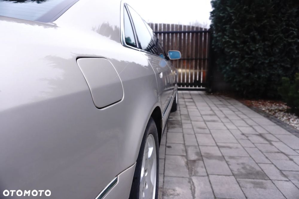 Audi A8 2.8 FSI e - 12