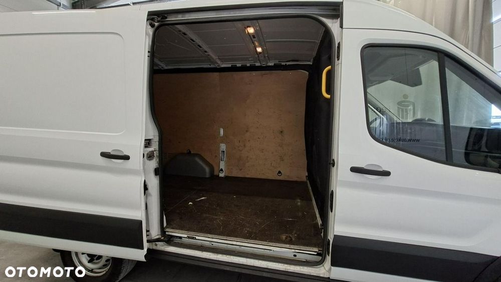 Ford Transit - 12
