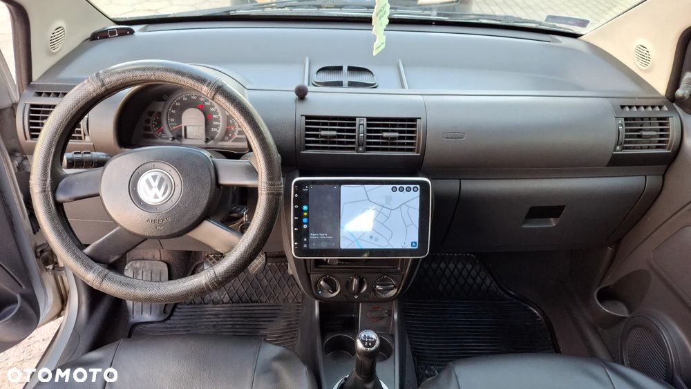 Volkswagen Fox - 5