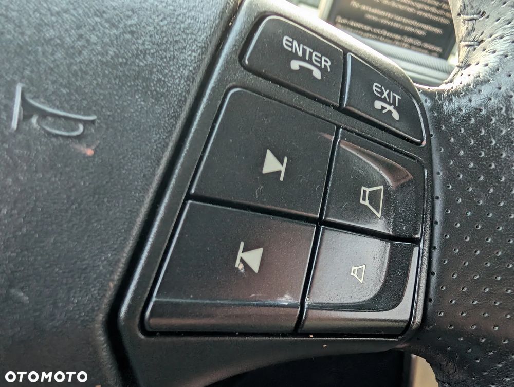 Volvo C30 D4 R-Design - 28