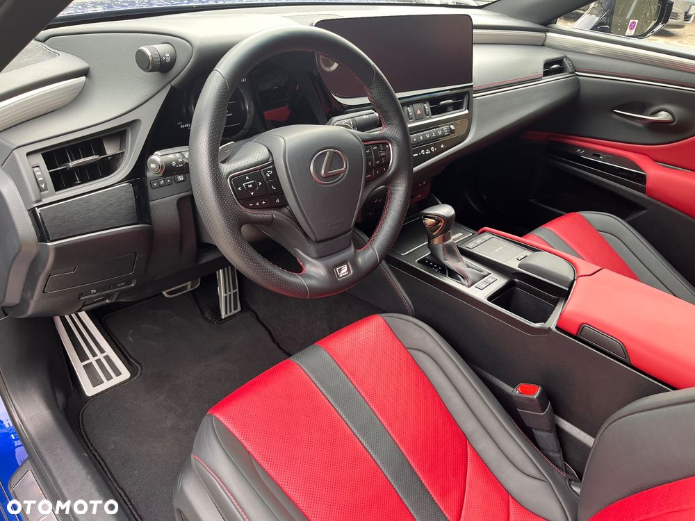 Lexus ES 300h F Sport - 19
