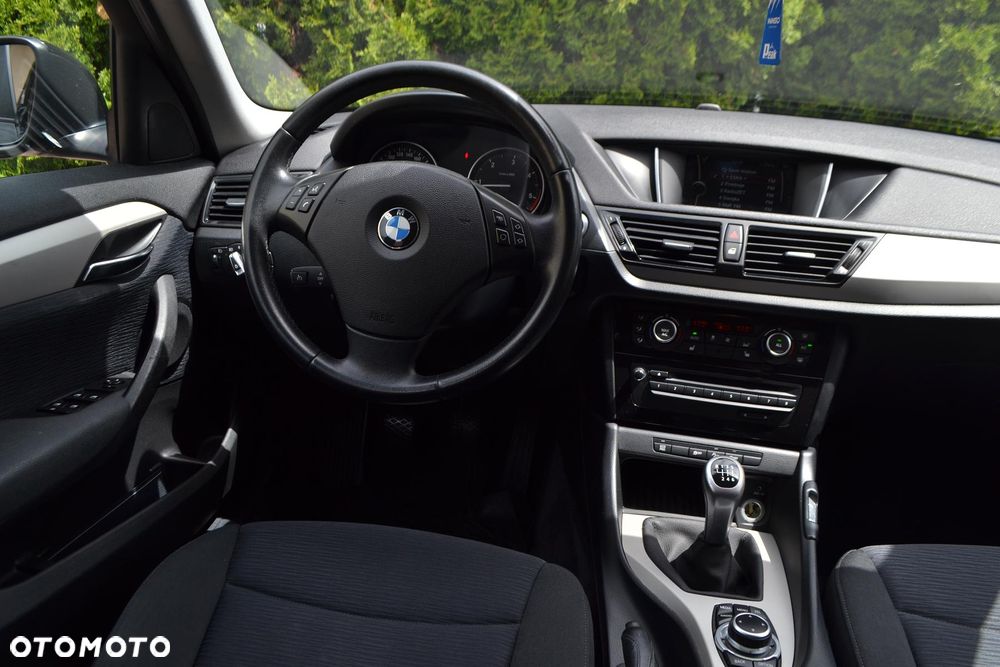 BMW X1 xDrive18d xLine - 3