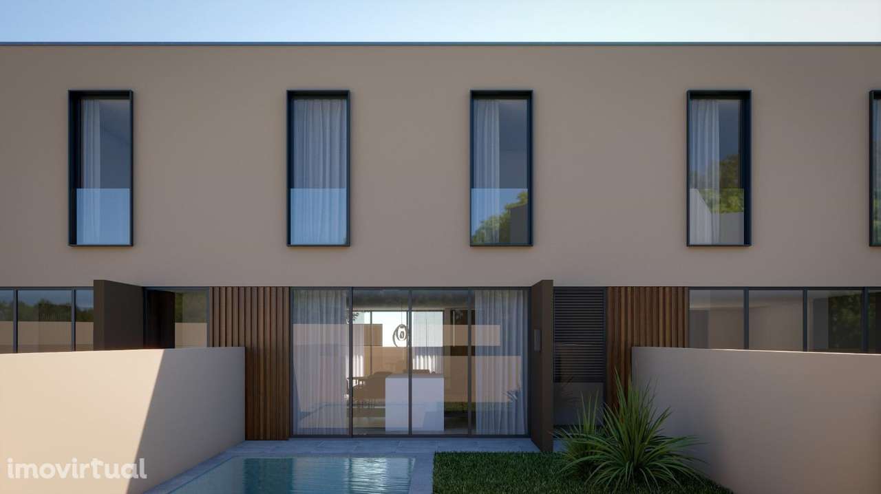 Moradia em Banda T3 Venda em Nogueira da Regedoura,Santa Maria da Feir - Grande imagem: 2/16